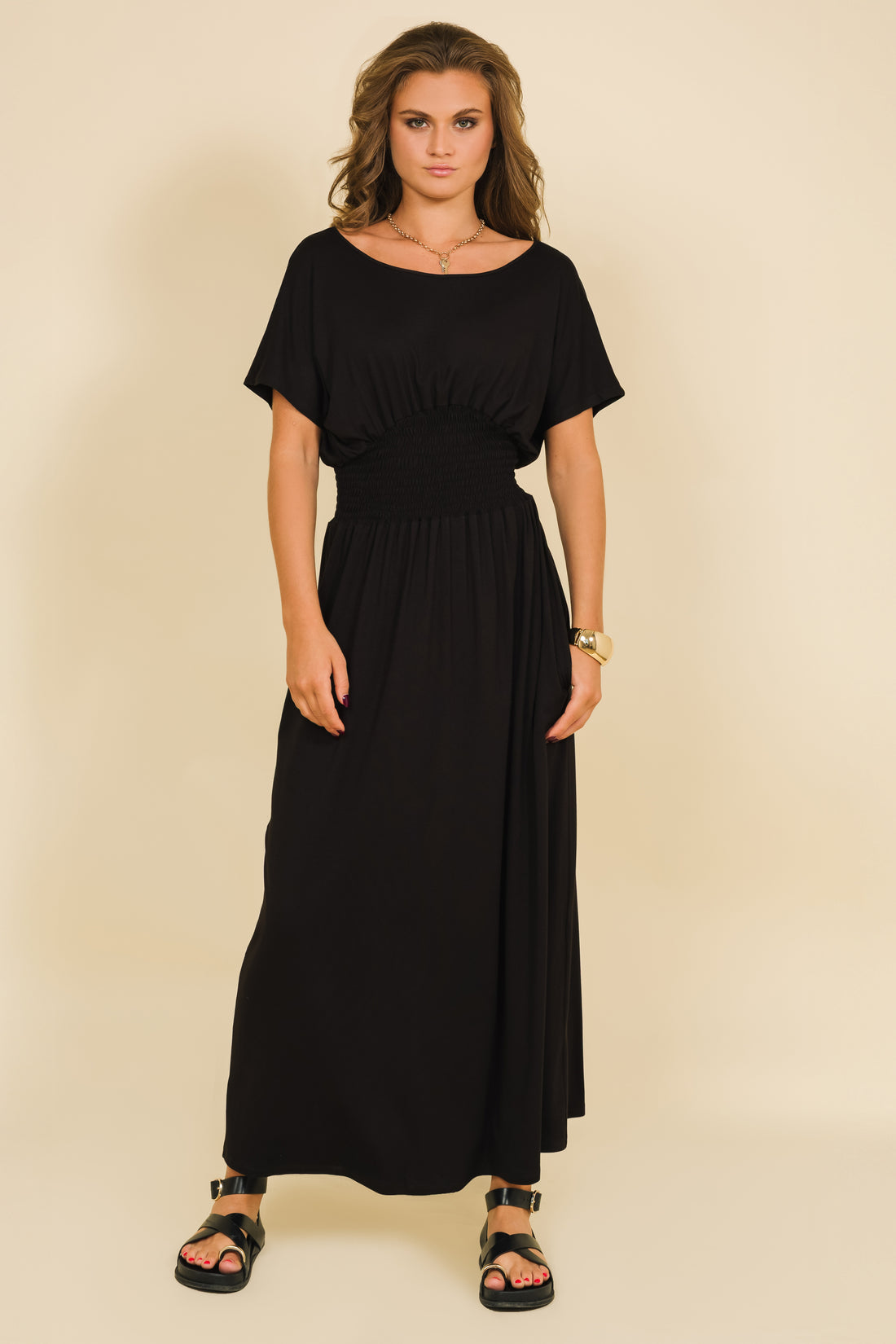 Lukrécia ruha fekete