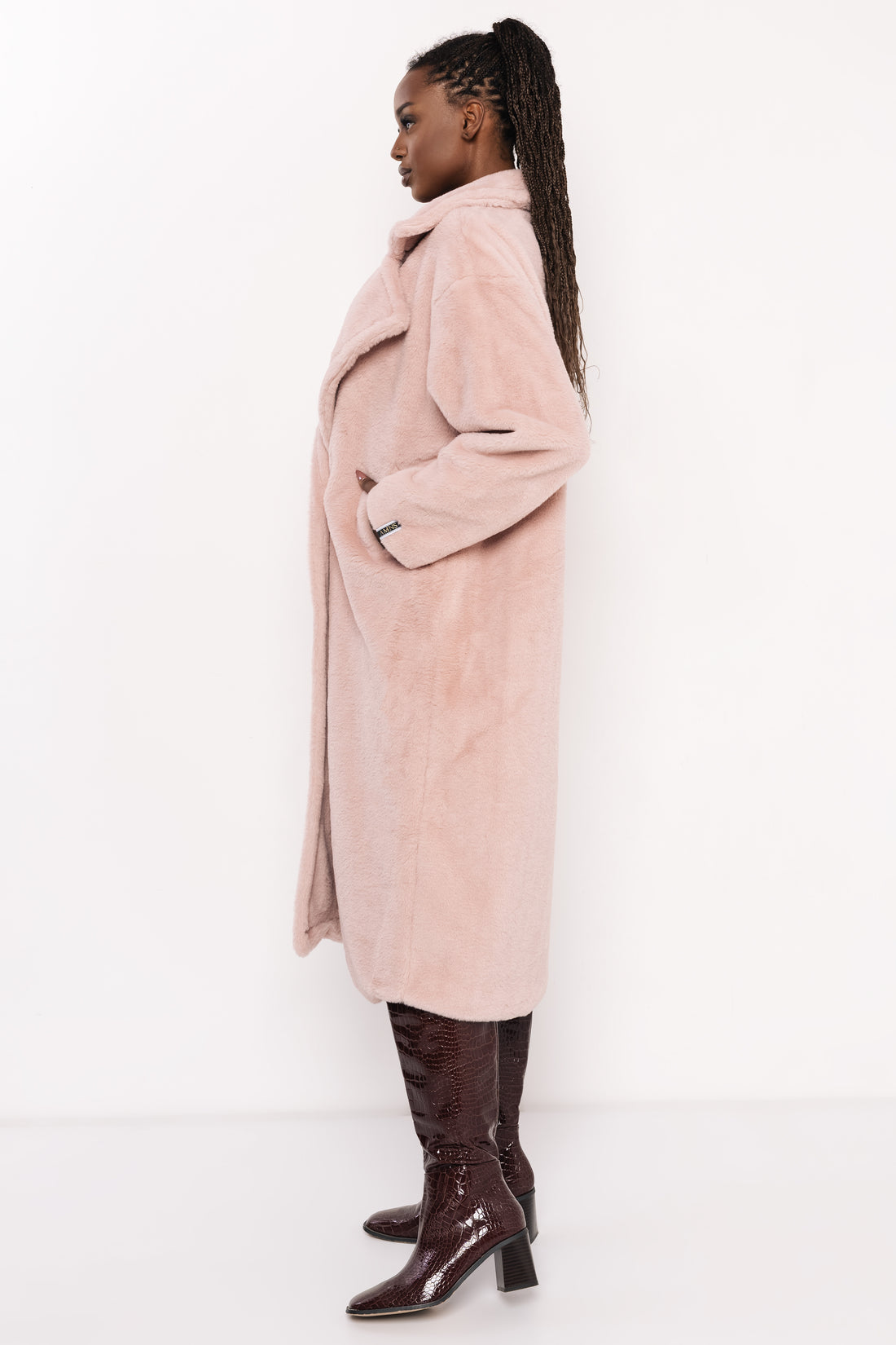 Floris szőrme hosszú kabát púder