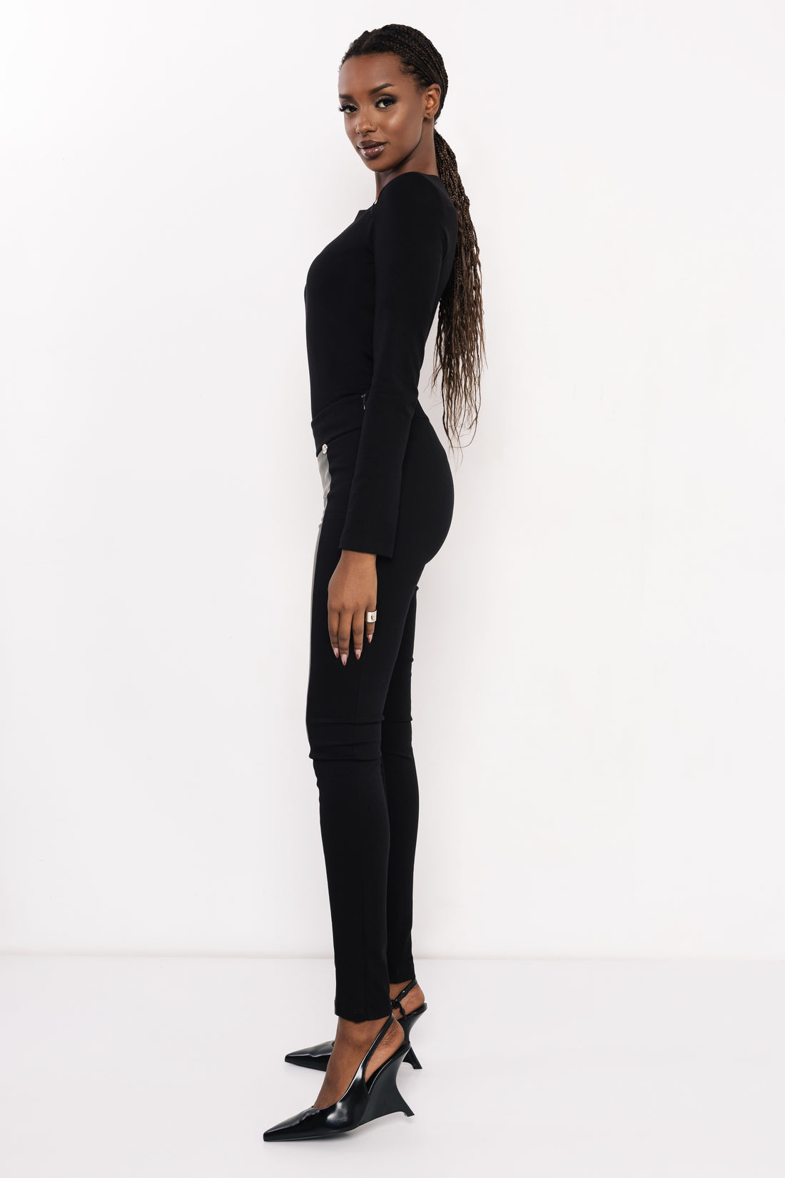 Kiszi nadrág fekete