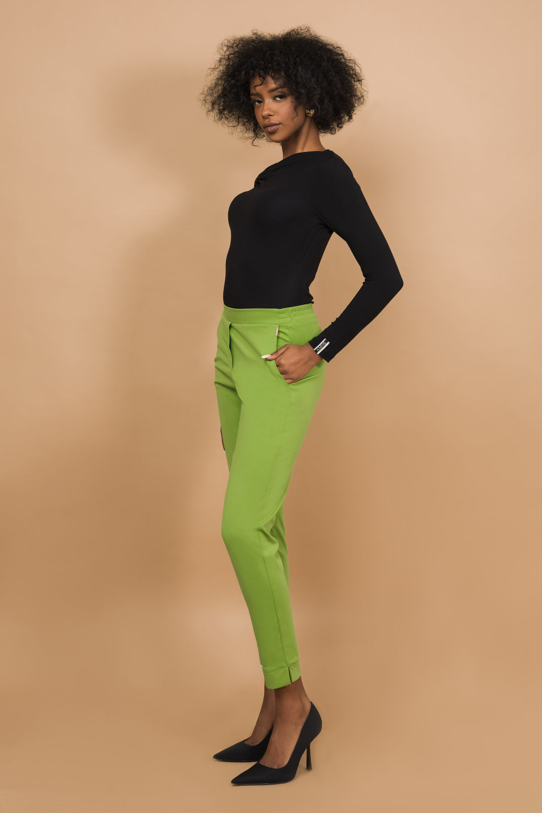 Vigen nadrág avokádó zöld