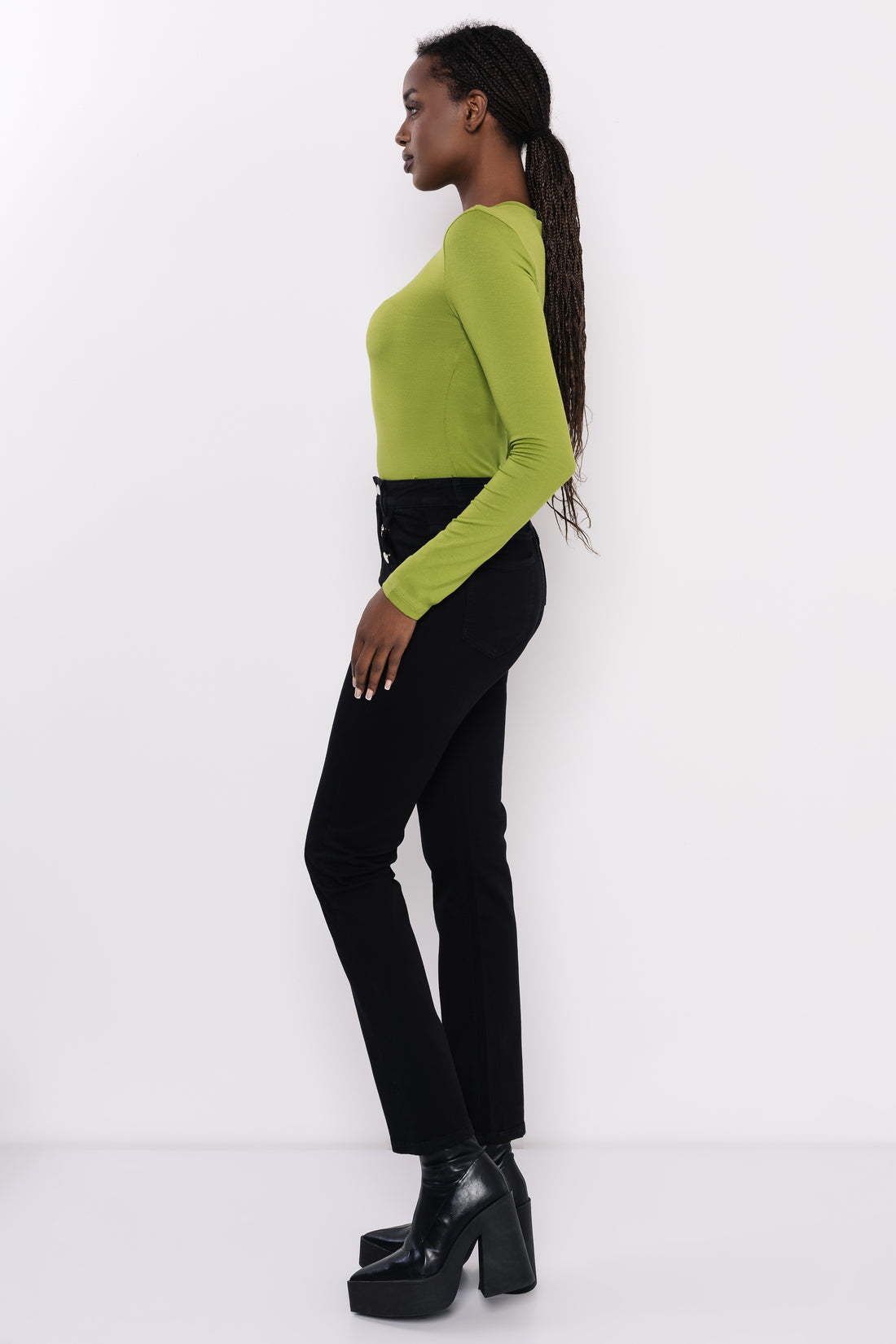 Zenna díszgombos nadrág fekete