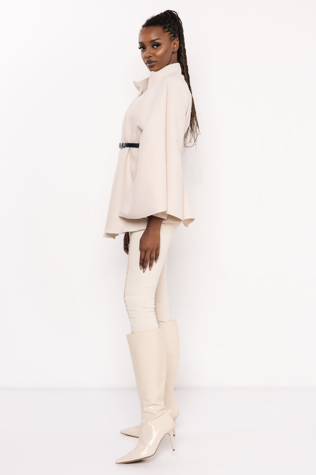 Riana öves szövet pelerin bézs