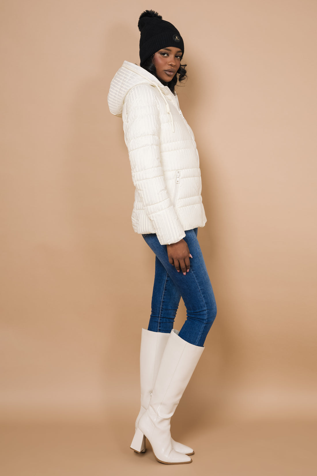 Lia kapucnis rövid kabát ekrü