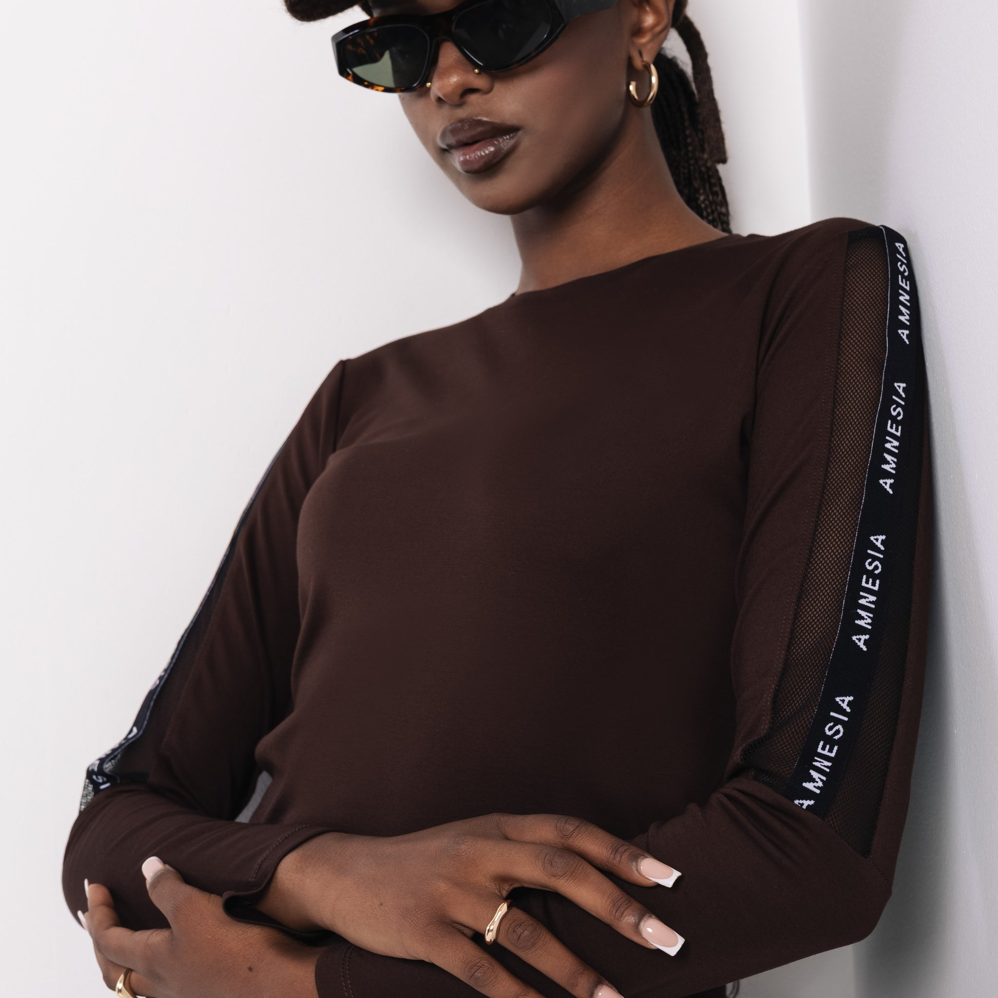 Tales felső csokoládé/fekete