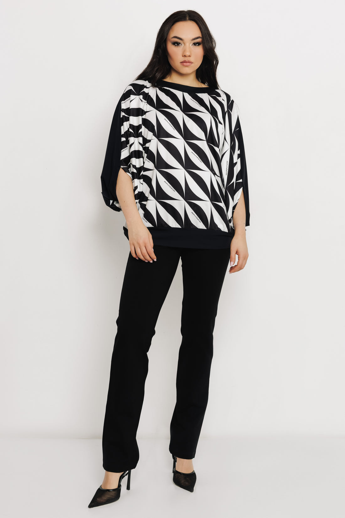 Habiba felső fekete mintás