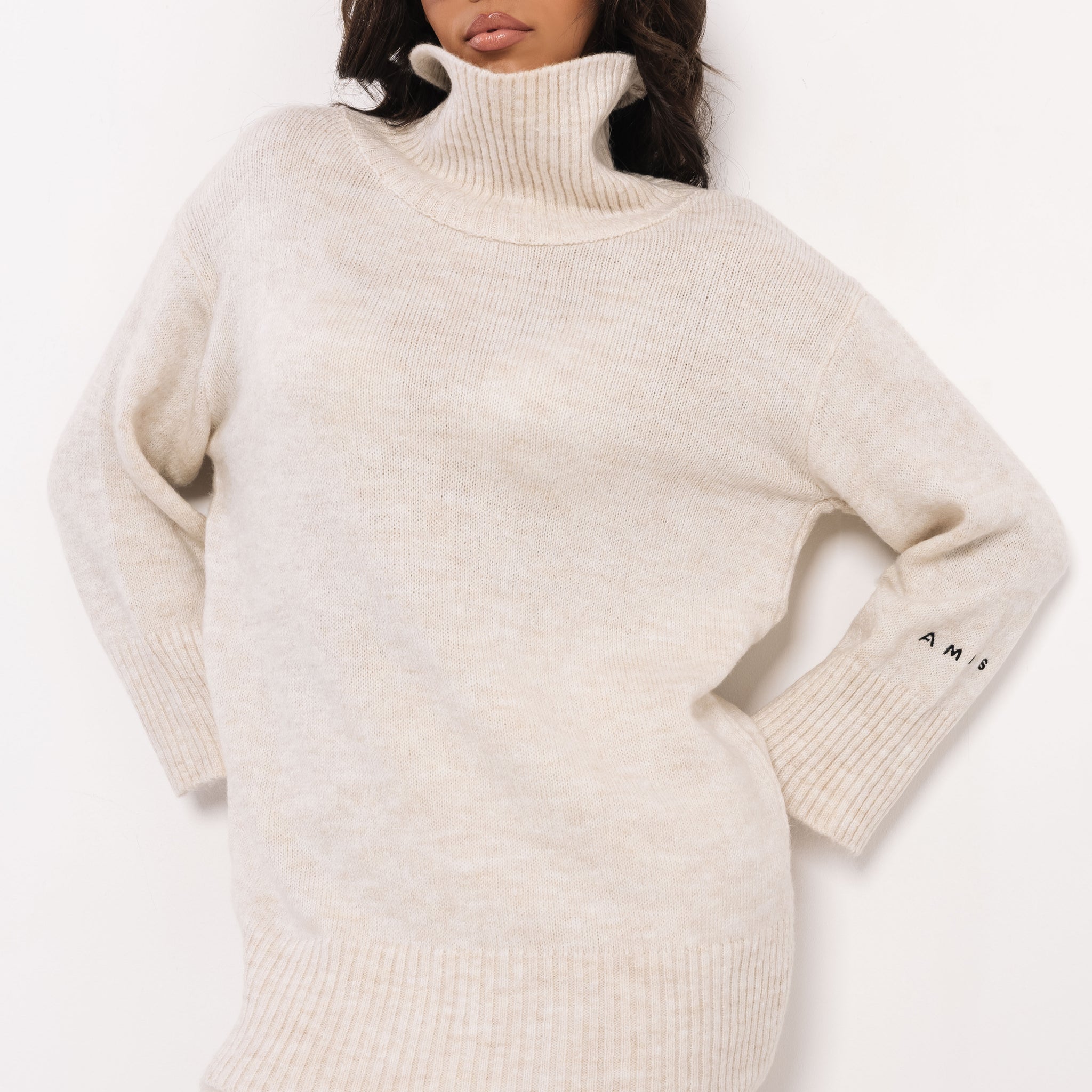 Kötött garbós tunika bézs