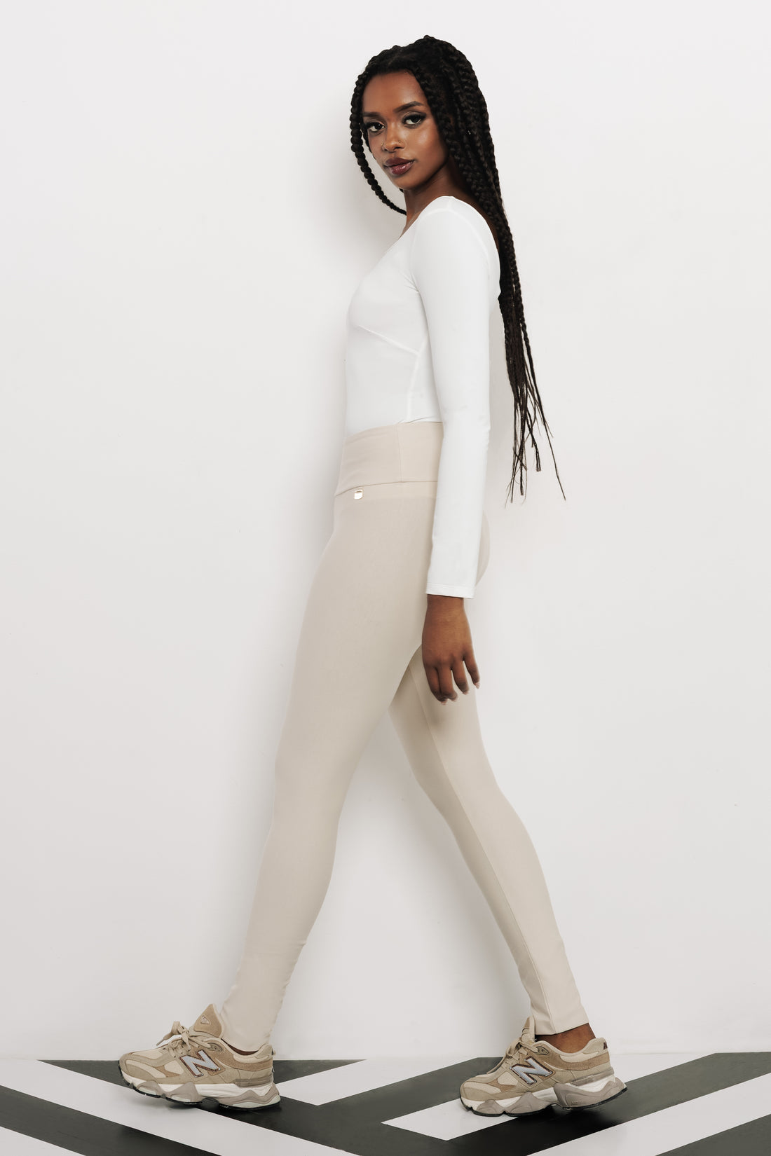 Gariga nadrág bézs