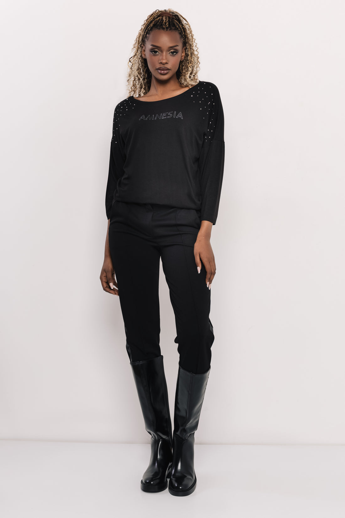 Fili szórt köves felső fekete