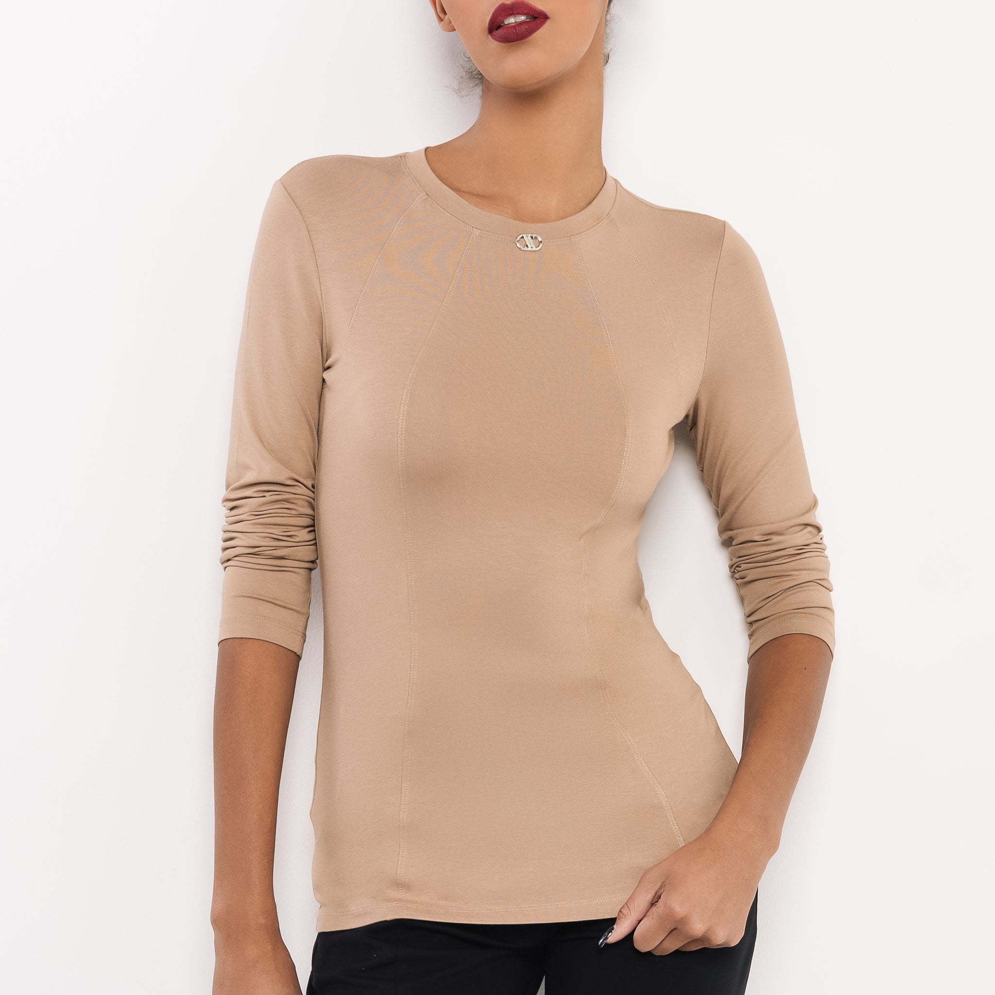 Mala felső mogyoró