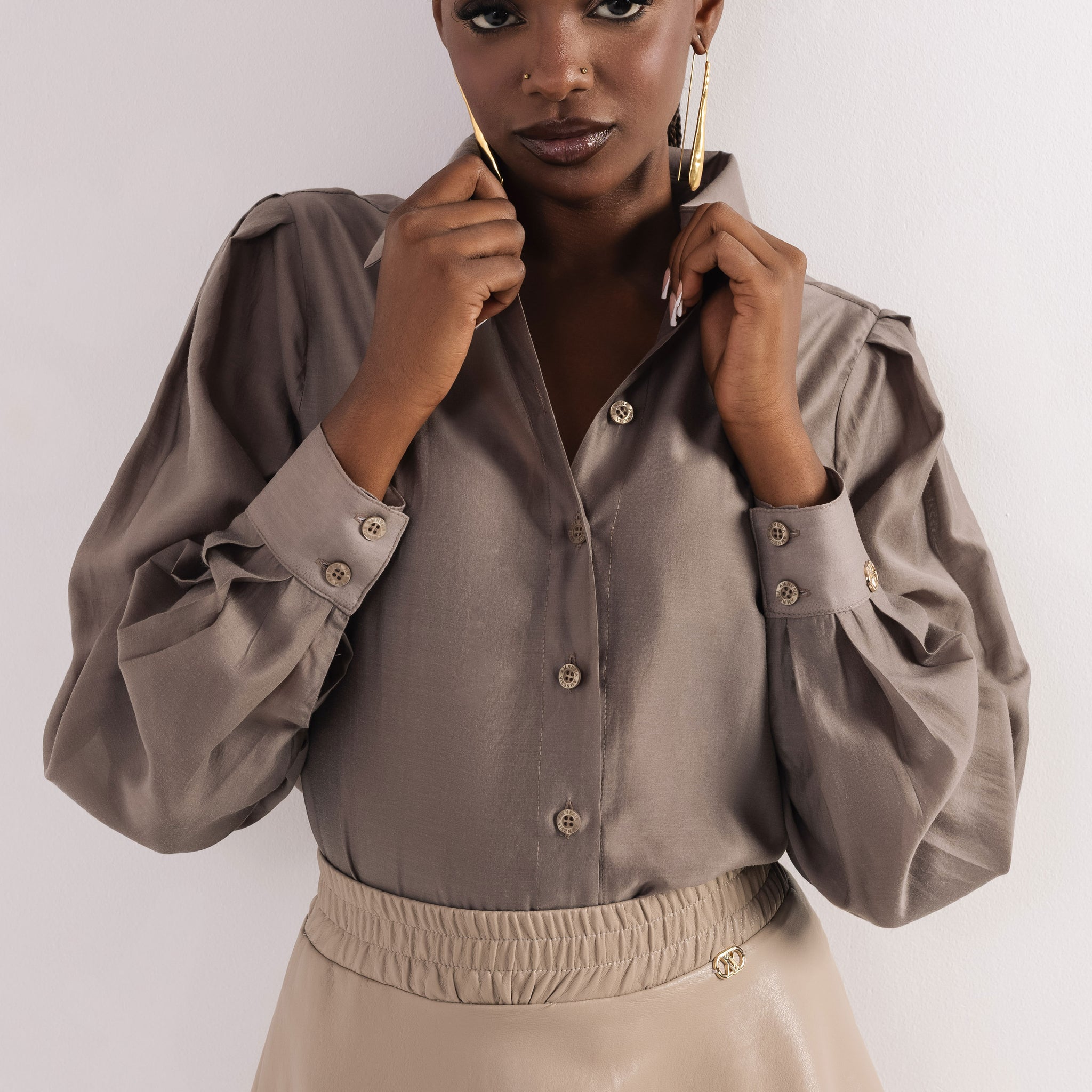 Rikarda blúz fangó