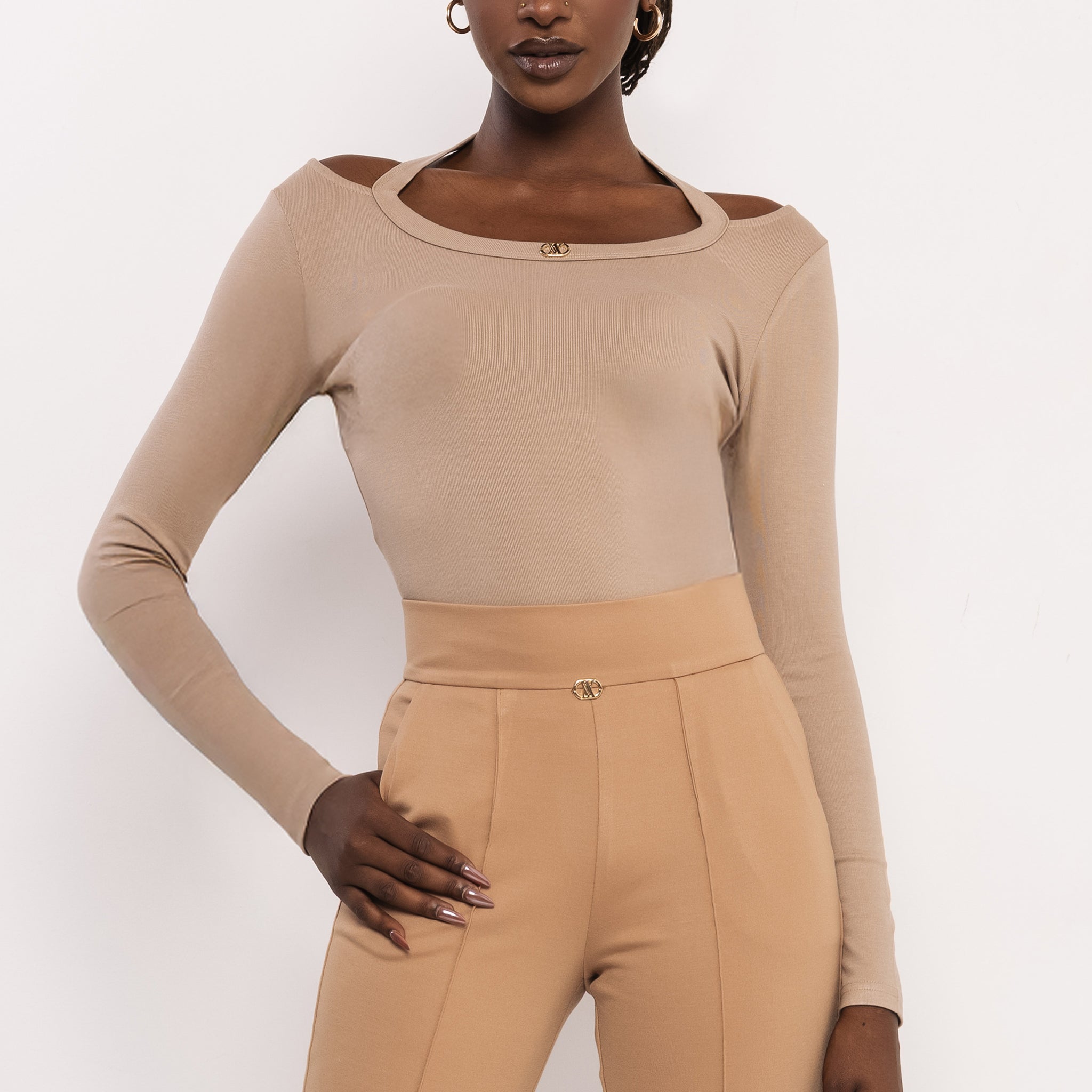 Fetta vékony kötött felső homok