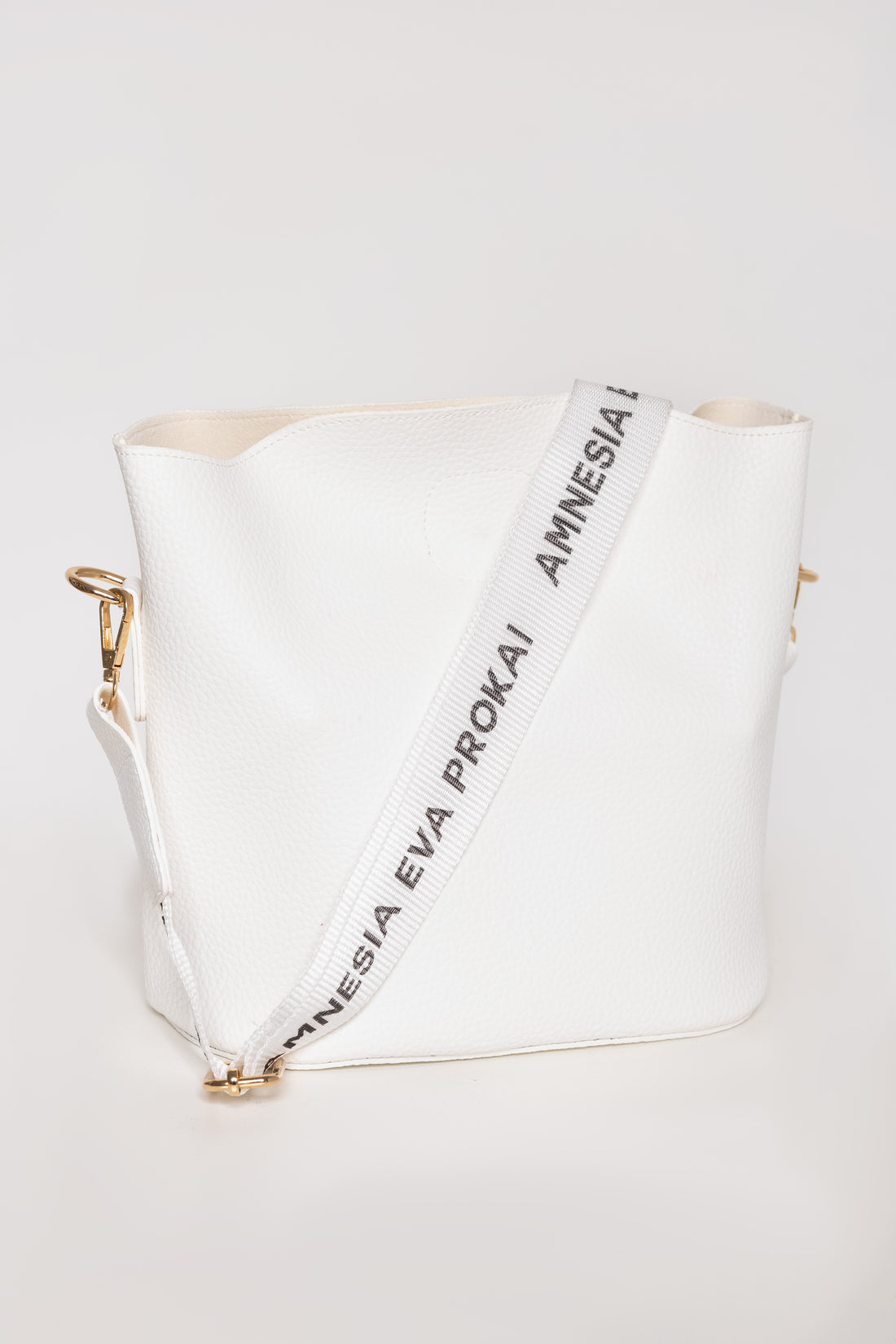 Elöl két zsebes táska fehér one-0