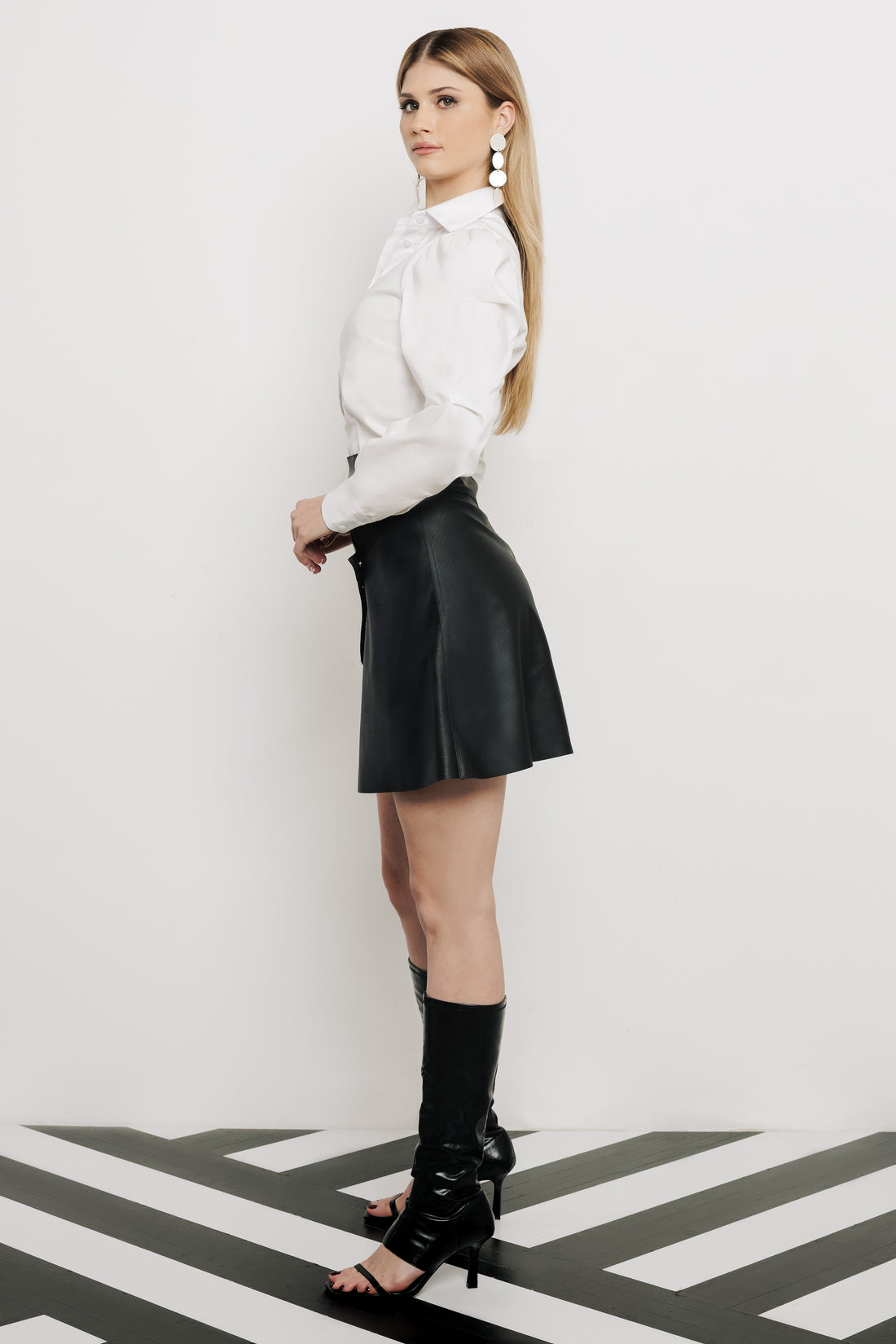 Fizzi szoknya fekete