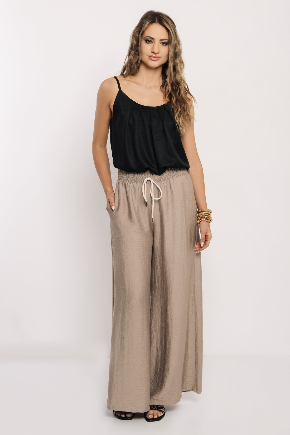 Flora body fekete