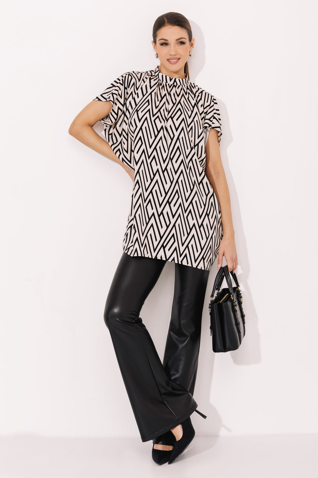 Chill felső bézs/fekete mintás bézs one-0