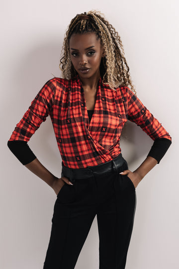 Sana body + top piros kockás