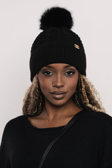 Kötött, bojtos sapka fekete