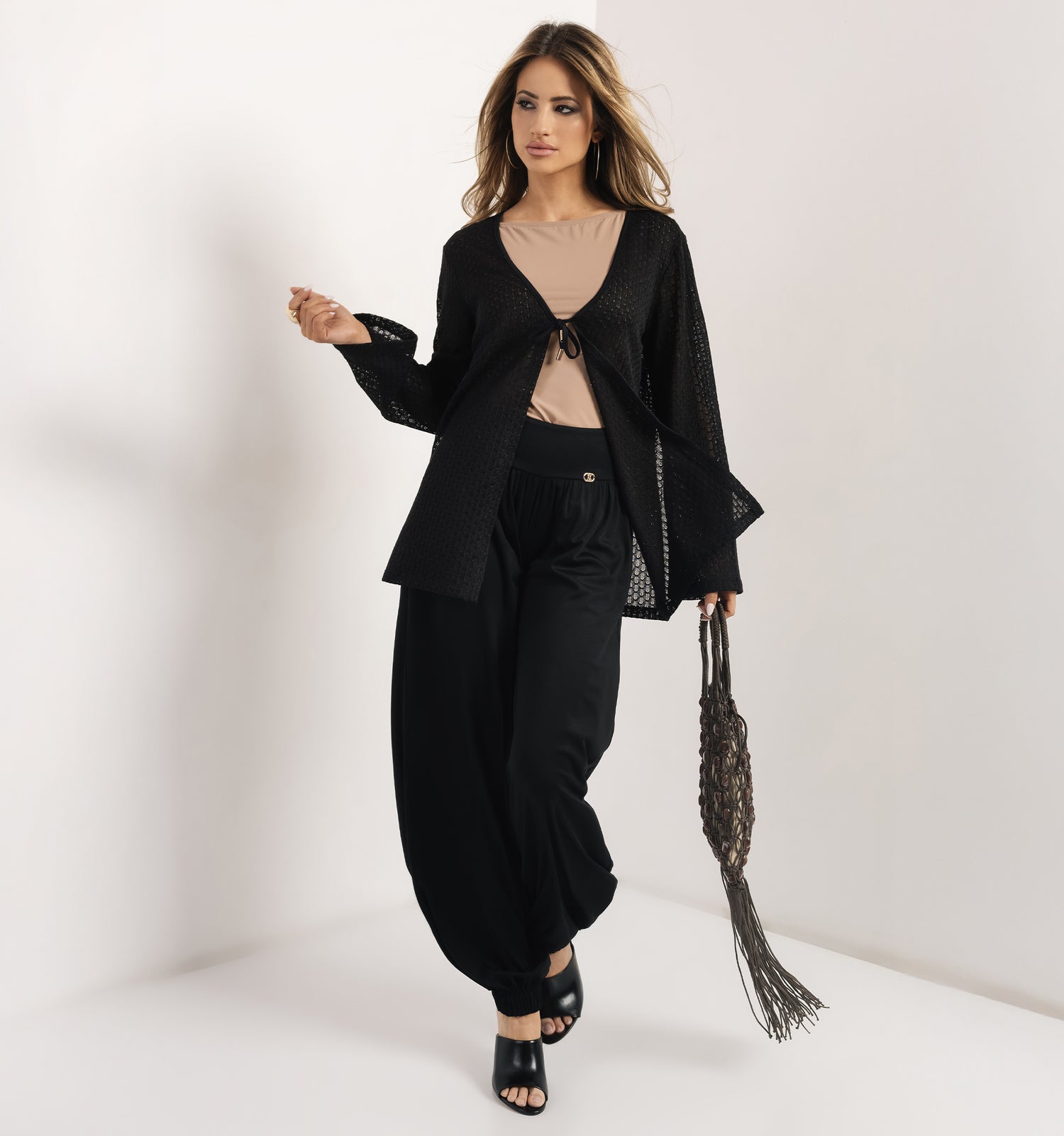 lookbook image shop_this_look_amDhCa