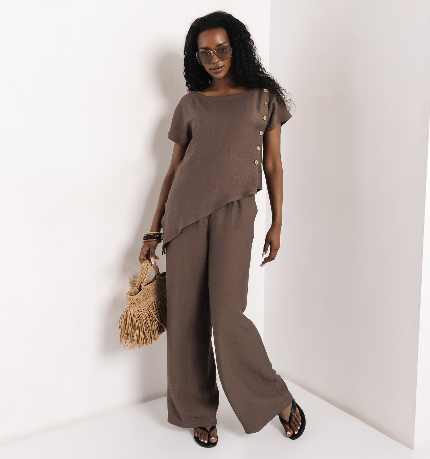 lookbook image shop_this_look_EcLGgQ
