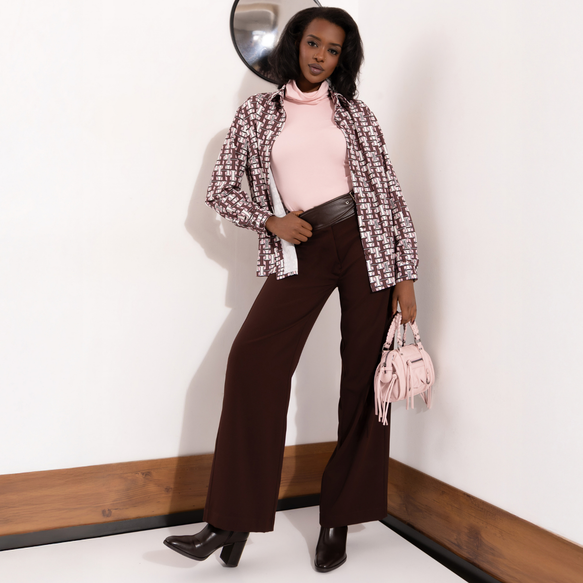 lookbook image shop_this_look_amDhCa
